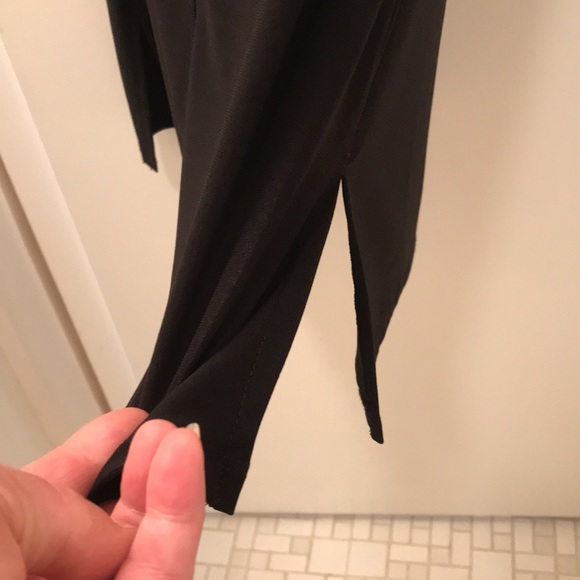 Black V-neck tunic top. Size L - Picture 6 of 11